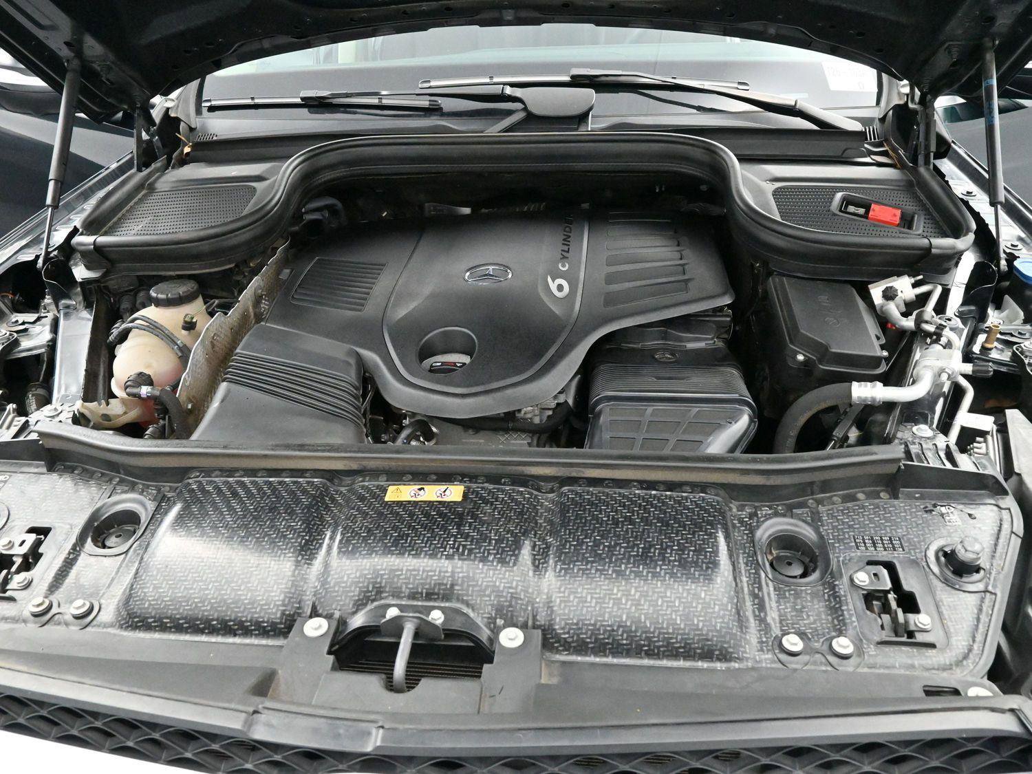 Used 2023 Mercedes-Benz GLS 450 4MATIC image 37