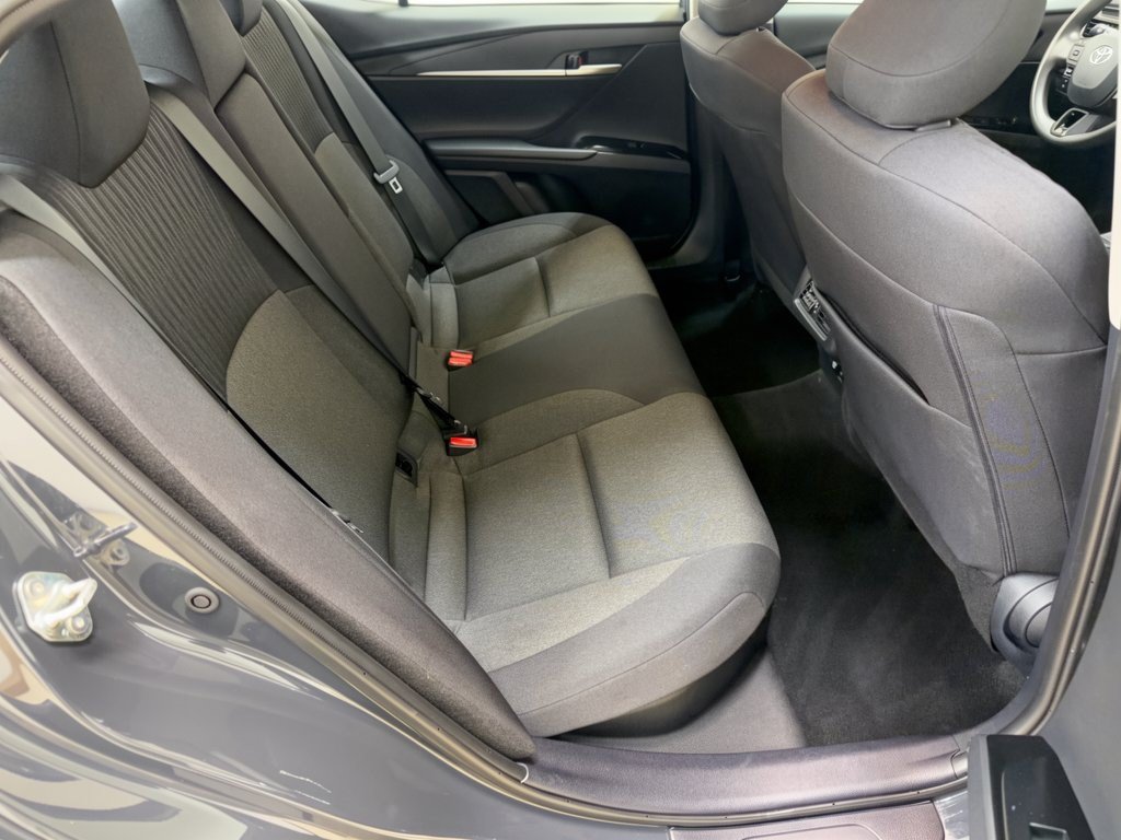 Used 2025 Toyota Camry LE FWD image 29