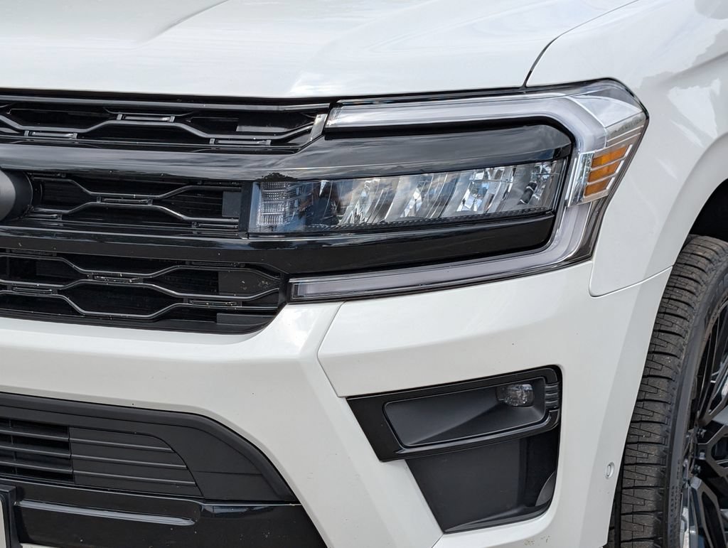 Used 2024 Ford Expedition Max Platinum AWD/4WD image 10