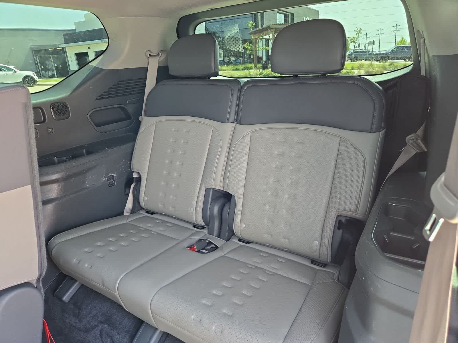 Certified 2024 Kia EV9 Wind AWD/4WD image 37
