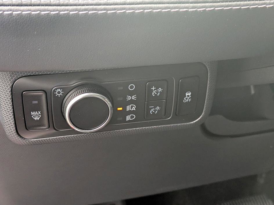 Used 2023 Ford Mustang Mach-E Premium image 16