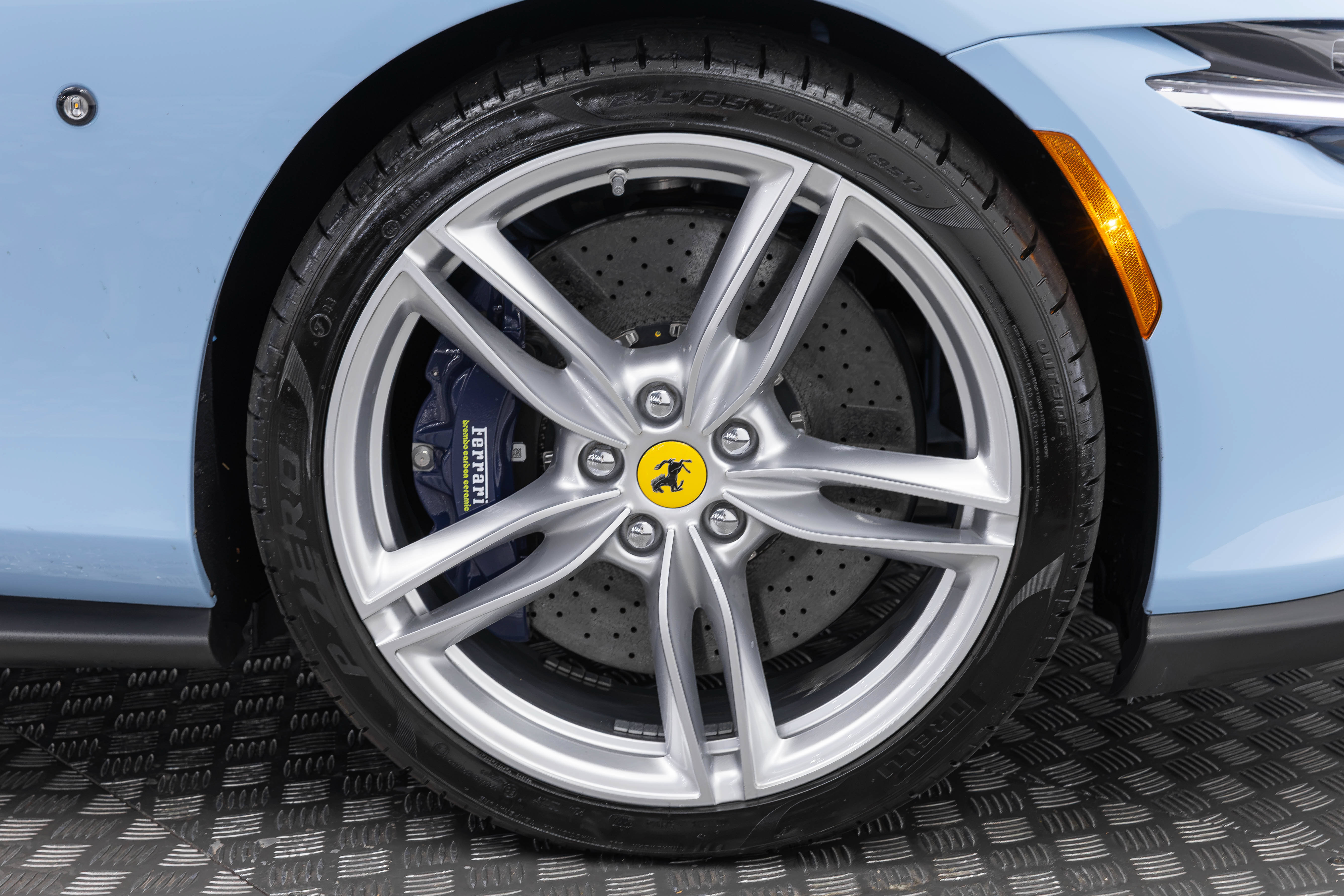 Certified 2025 Ferrari Roma Spider RWD image 55