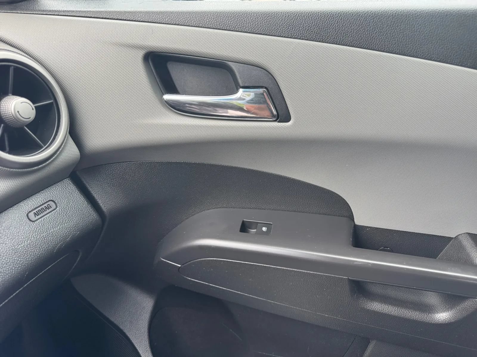Used 2013 Chevrolet Sonic LT FWD image 18