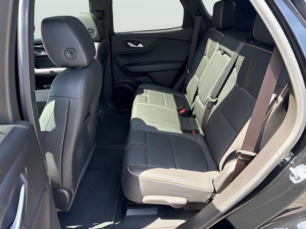 Used 2022 Chevrolet Blazer Premier image 9