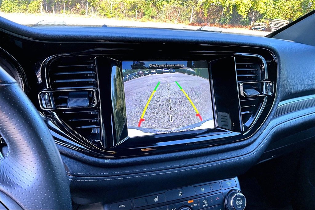 Used 2022 Dodge Durango GT image 14