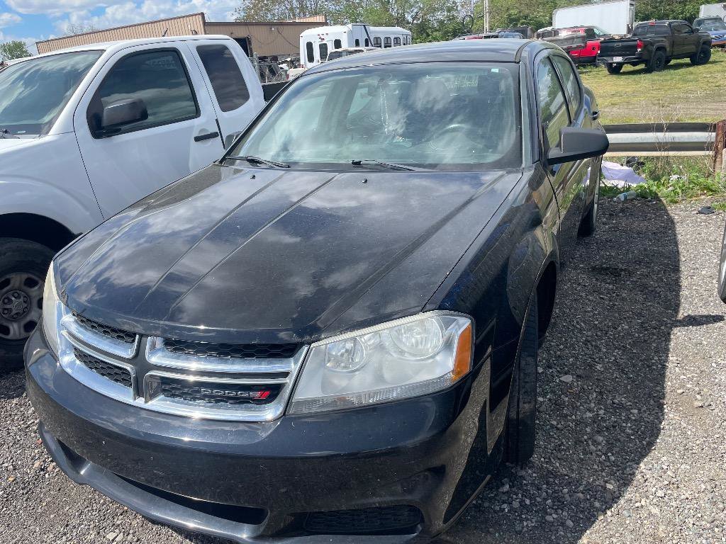 Used 2013 Dodge Avenger SE FWD image 3