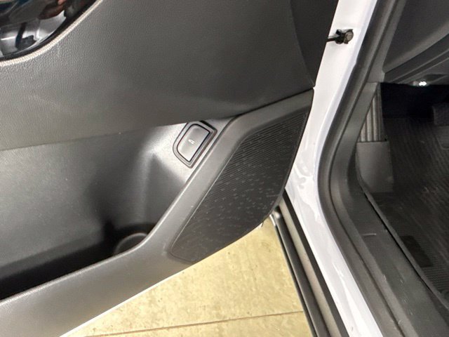 New 2027 Chevrolet Equinox RS w/ LPO, Floor Liner Package AWD/4WD image 11