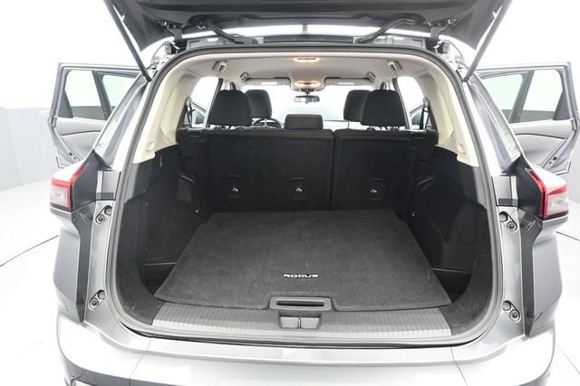 Used 2026 Nissan Rogue S FWD image 13