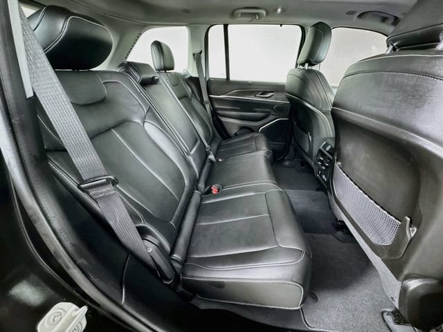 Used 2023 Jeep Grand Cherokee Limited w/ Luxury Tech Group II AWD/4WD image 34