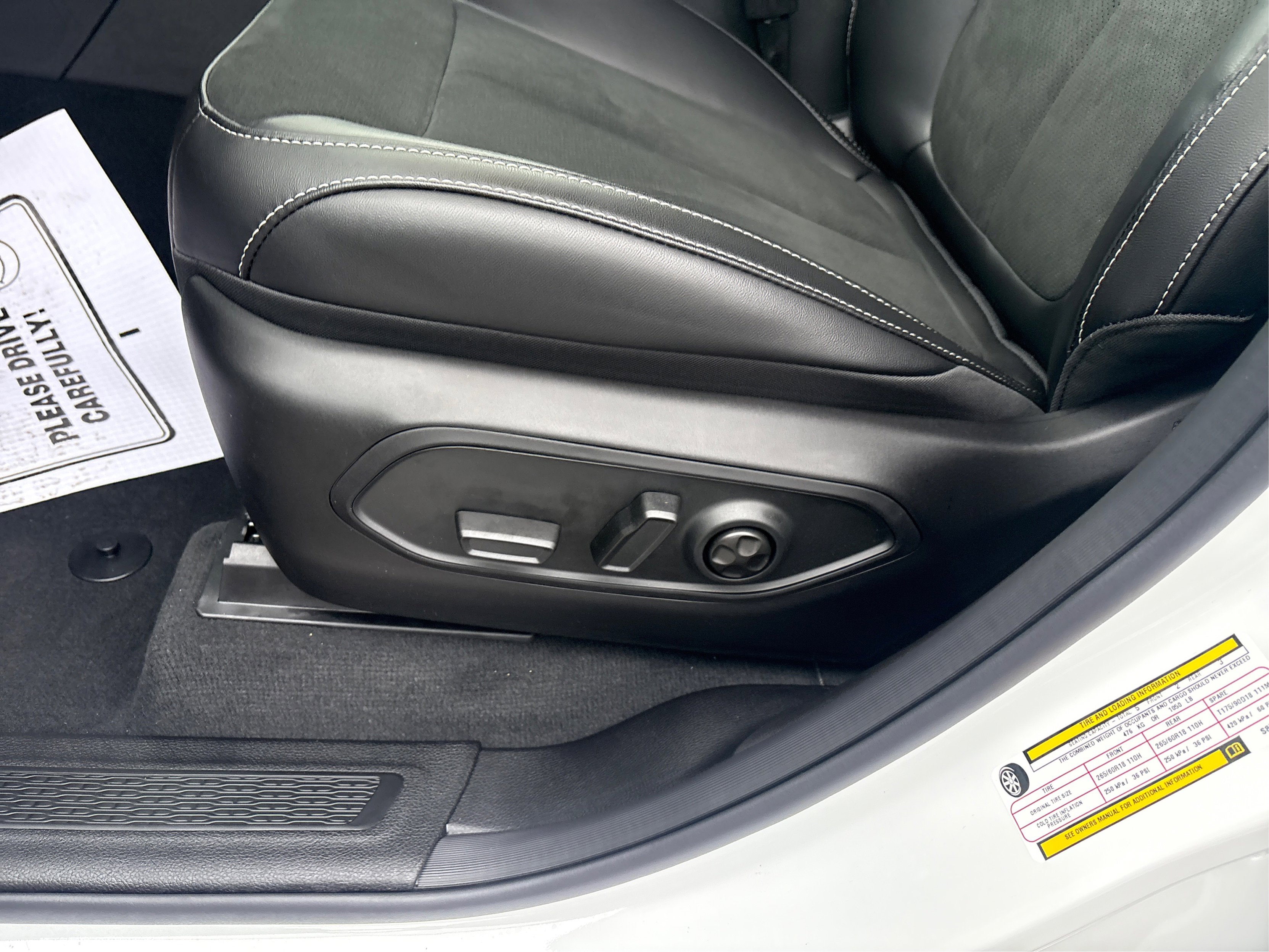 New 2025 Jeep Grand Cherokee 4WD image 19