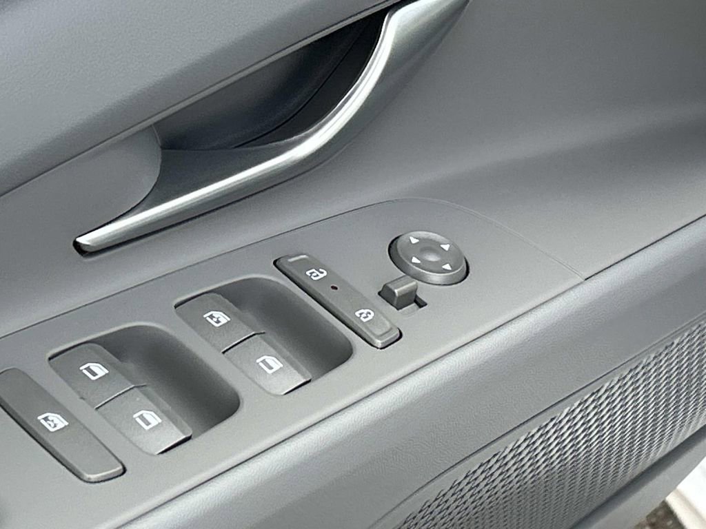 New 2026 Hyundai Elantra Sport image 15