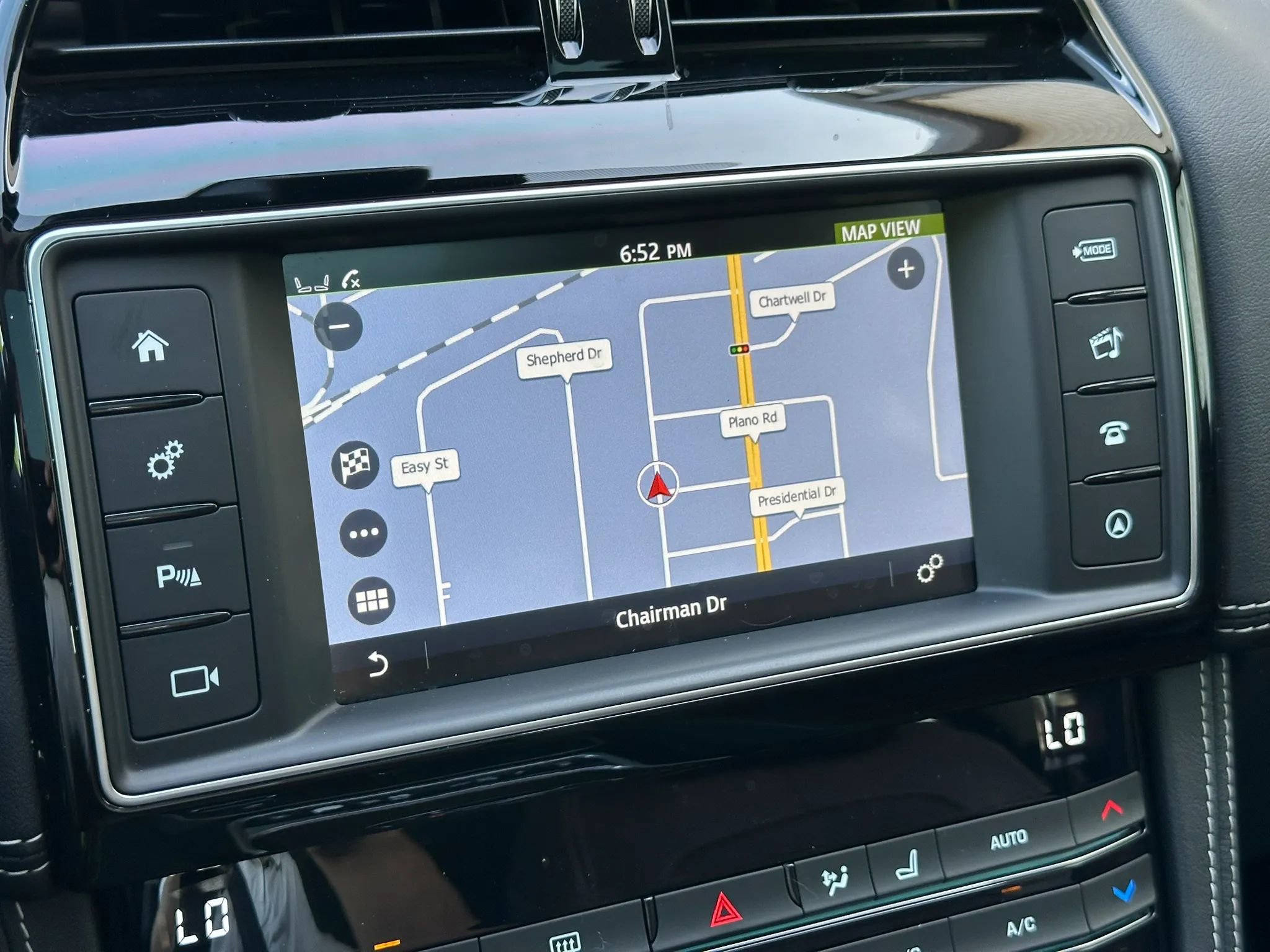 Used 2017 Jaguar F-PACE S AWD/4WD image 35