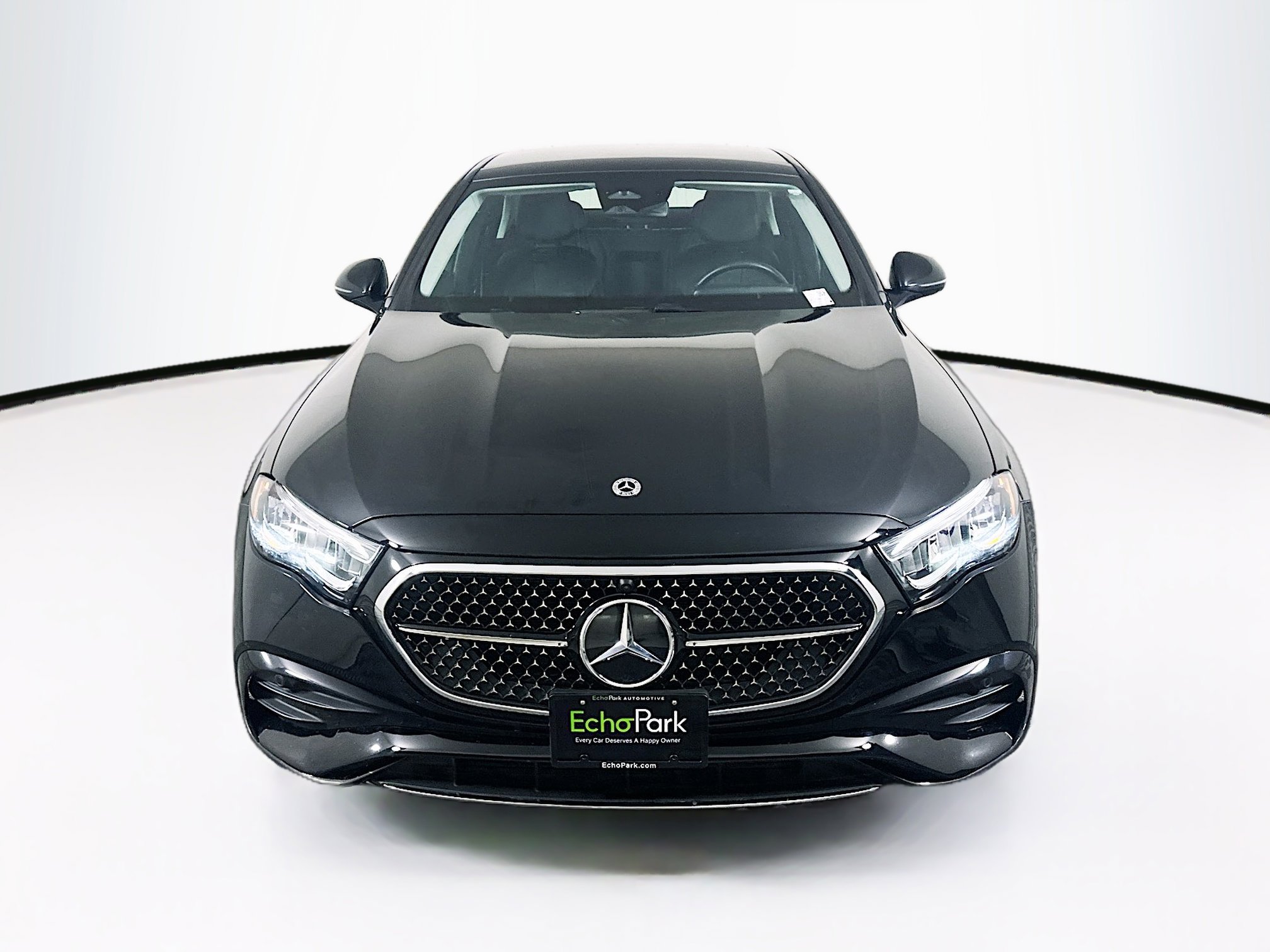 Used 2025 Mercedes-Benz E 350 Sedan image 2