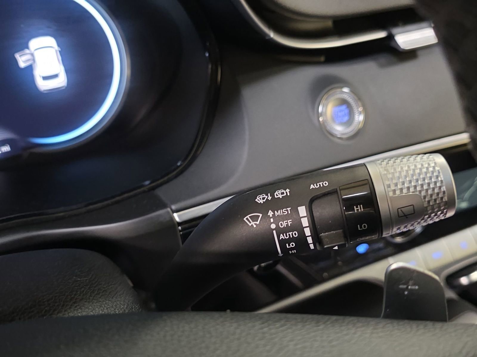 Used 2025 Genesis GV70 2.5T image 33