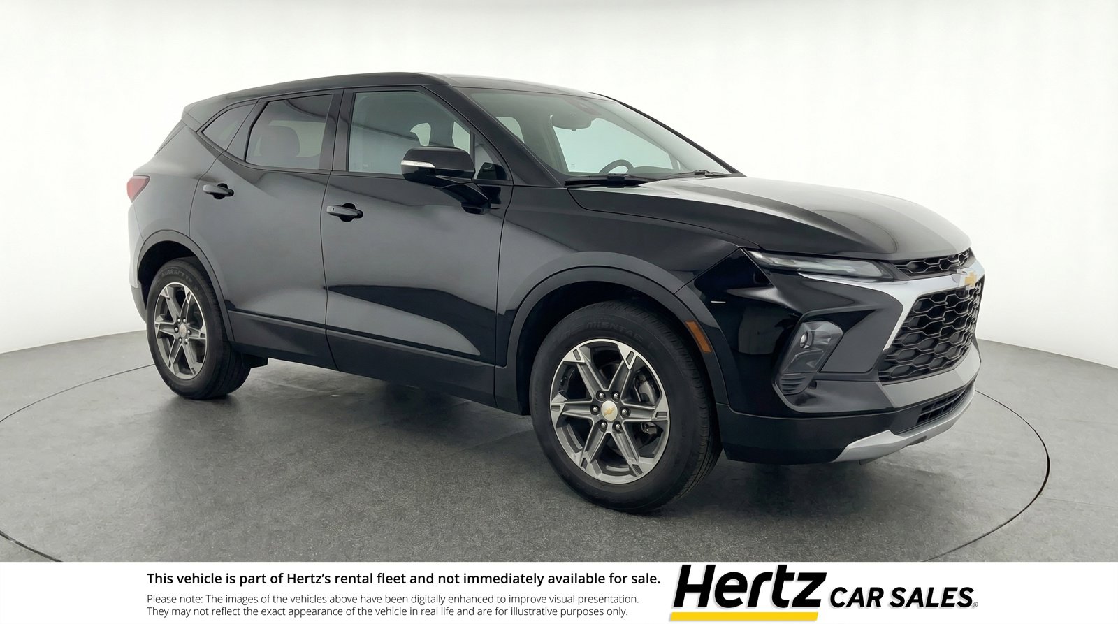 Used 2025 Chevrolet Blazer LT FWD image 1