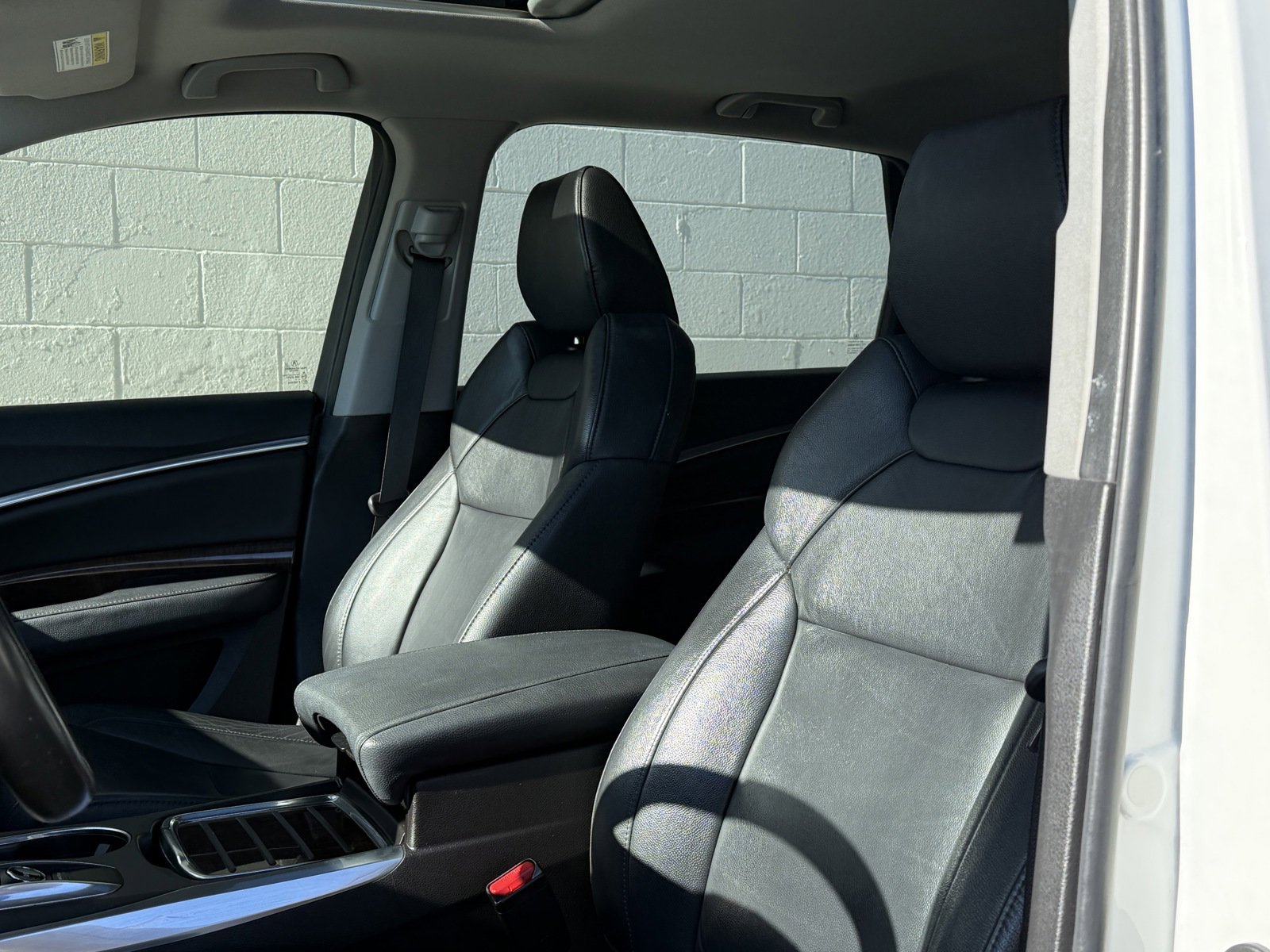 Used 2018 Acura MDX SH-AWD w/ Technology Package image 17