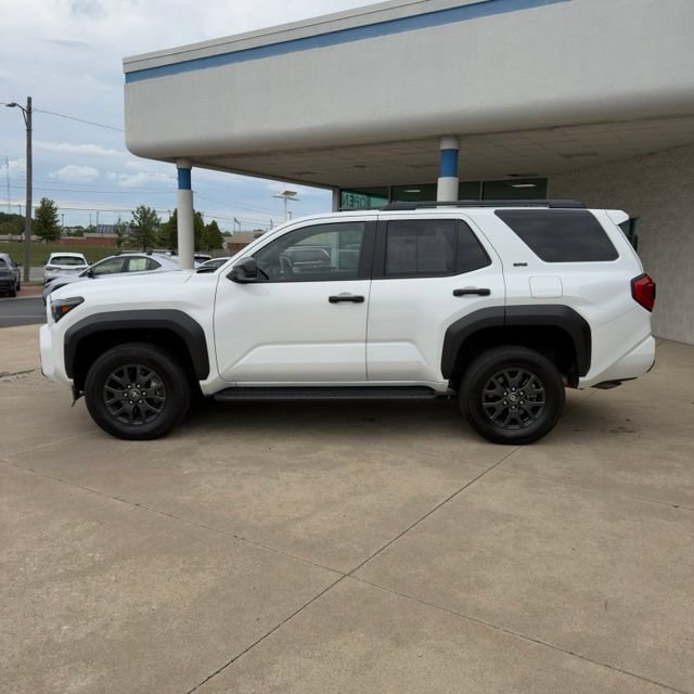 Used 2025 Toyota 4Runner SR5 AWD/4WD image 2
