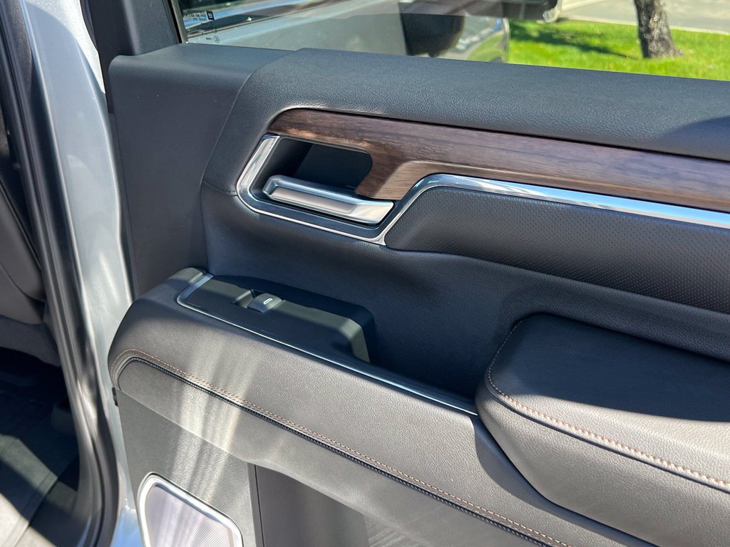 Used 2024 Chevrolet Silverado 3500 High Country w/ High Country Premium Package AWD/4WD image 20