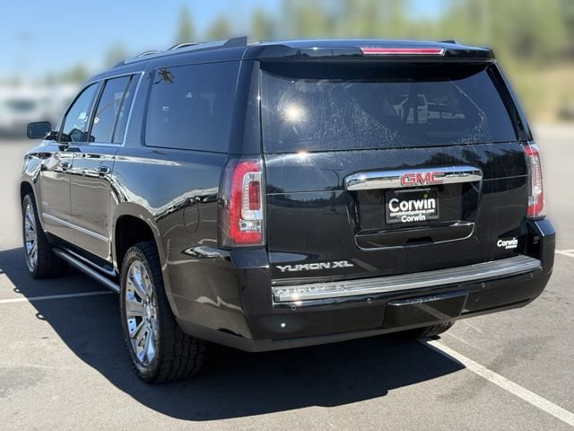 Used 2016 GMC Yukon XL Denali w/ Open Road Package AWD/4WD image 15