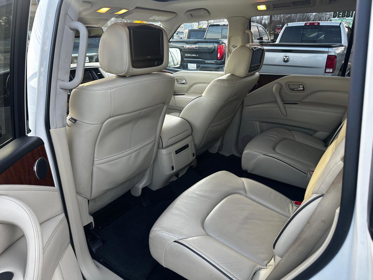 Used 2018 INFINITI QX80 4WD w/ Driver Assistance Package image 19