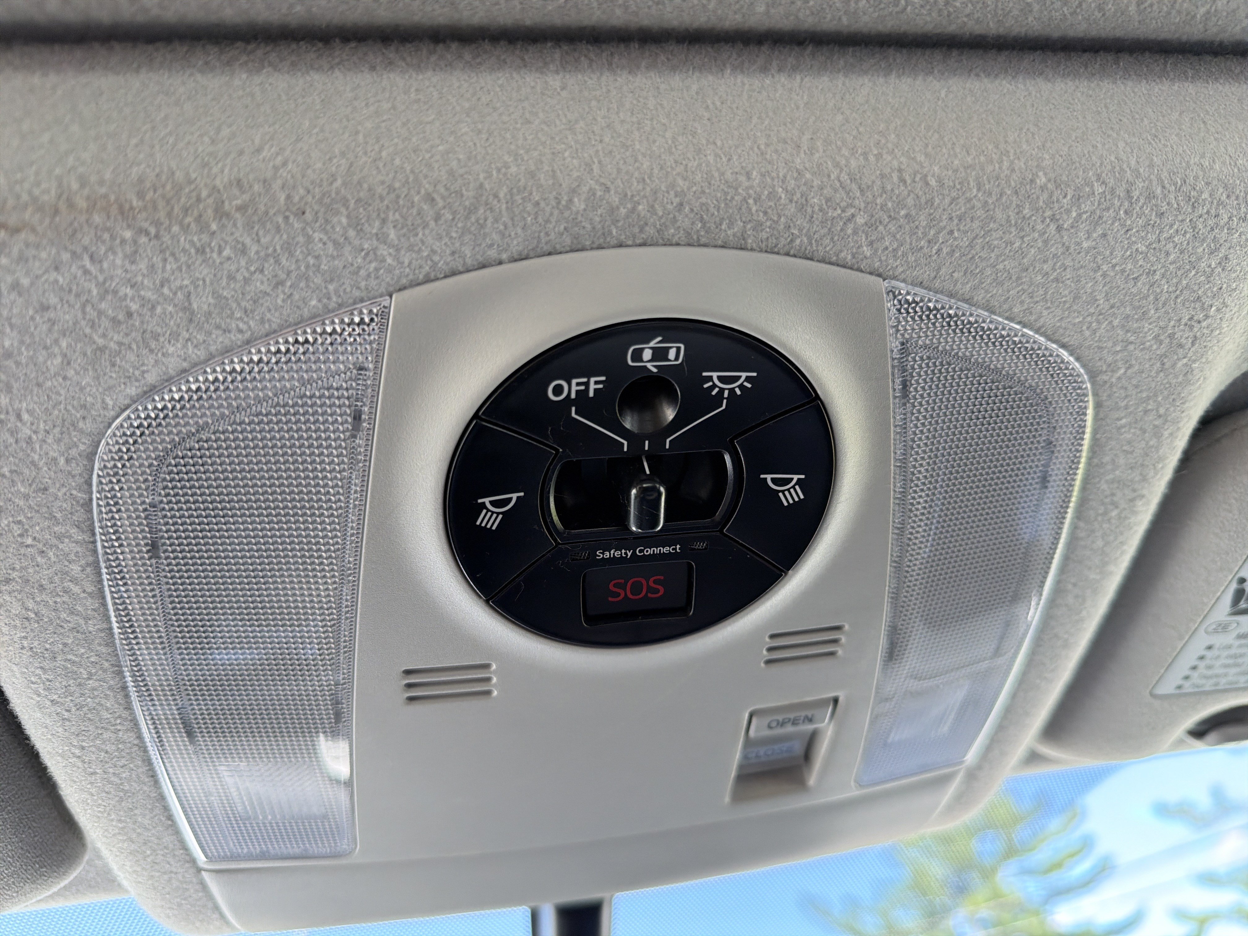 Used 2013 Toyota Prius Four w/ Deluxe Solar Roof Pkg FWD image 39