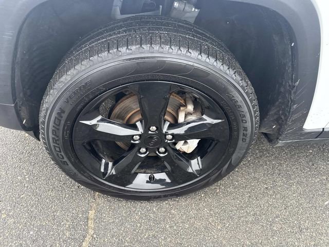 Used 2023 Jeep Grand Cherokee Limited w/ Black Appearance Package image 13