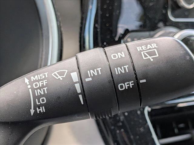 Used 2020 Toyota Highlander XLE image 10
