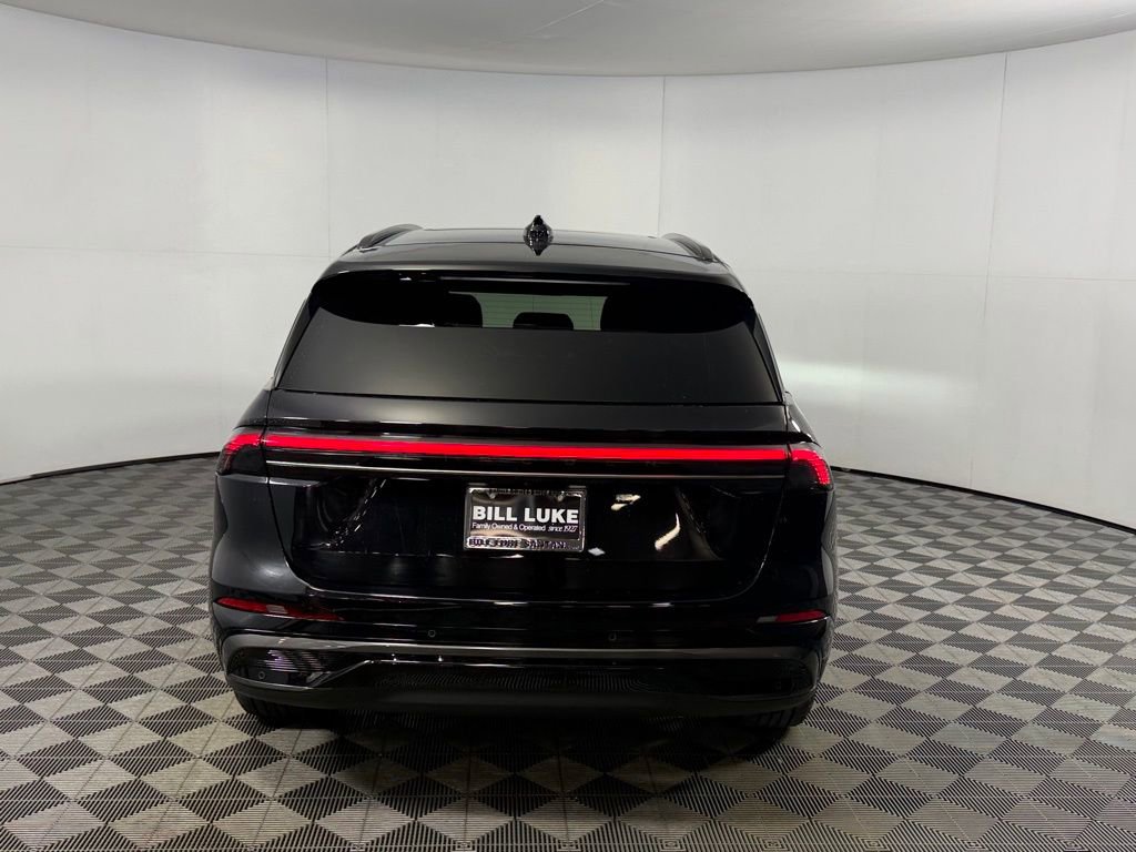 Used 2025 Lincoln Nautilus Black Label w/ Jet Appearance Package AWD/4WD image 9