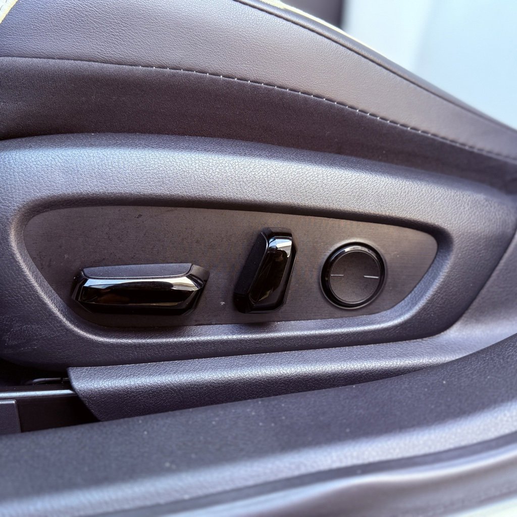 Used 2024 Lexus ES 350 w/ Premium Package image 27