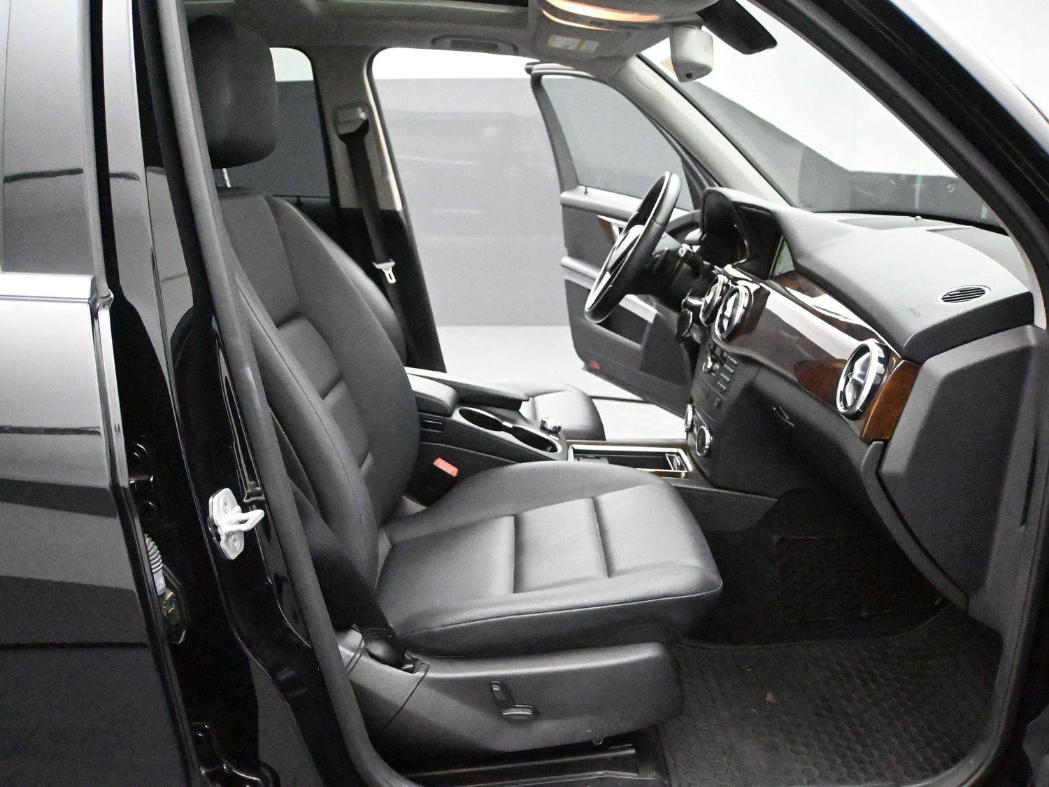 Used 2015 Mercedes-Benz GLK 350 4MATIC image 16