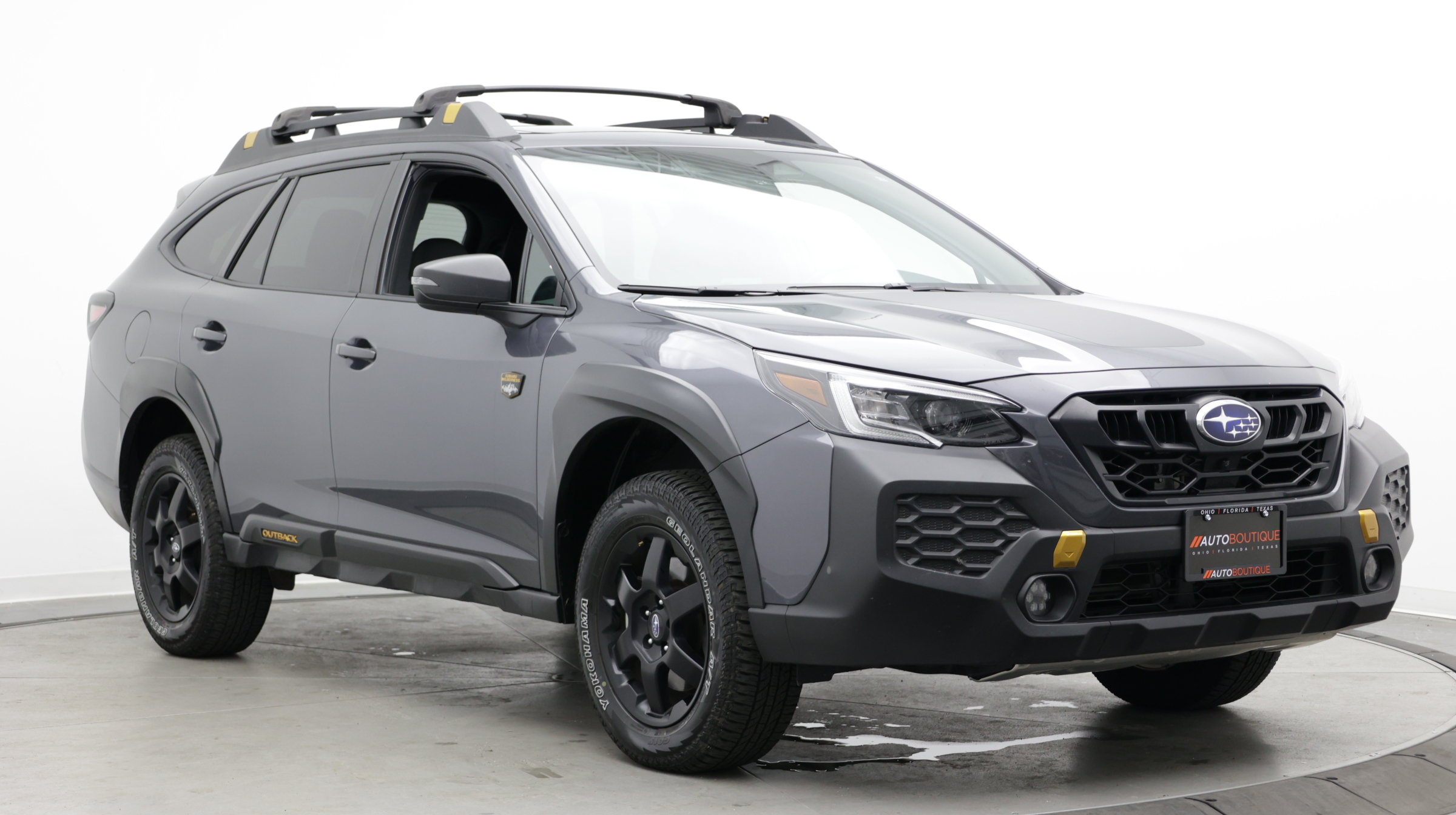 Used 2025 Subaru Outback Wilderness AWD/4WD image 3
