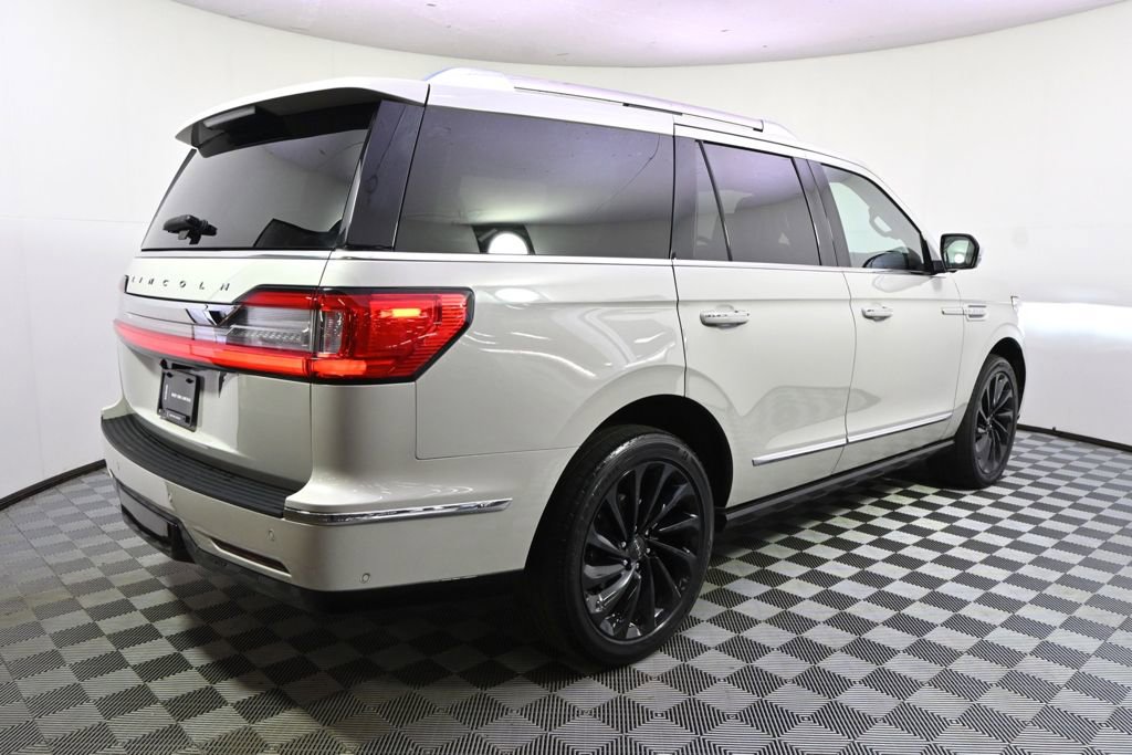 Used 2021 Lincoln Navigator Reserve AWD/4WD image 7