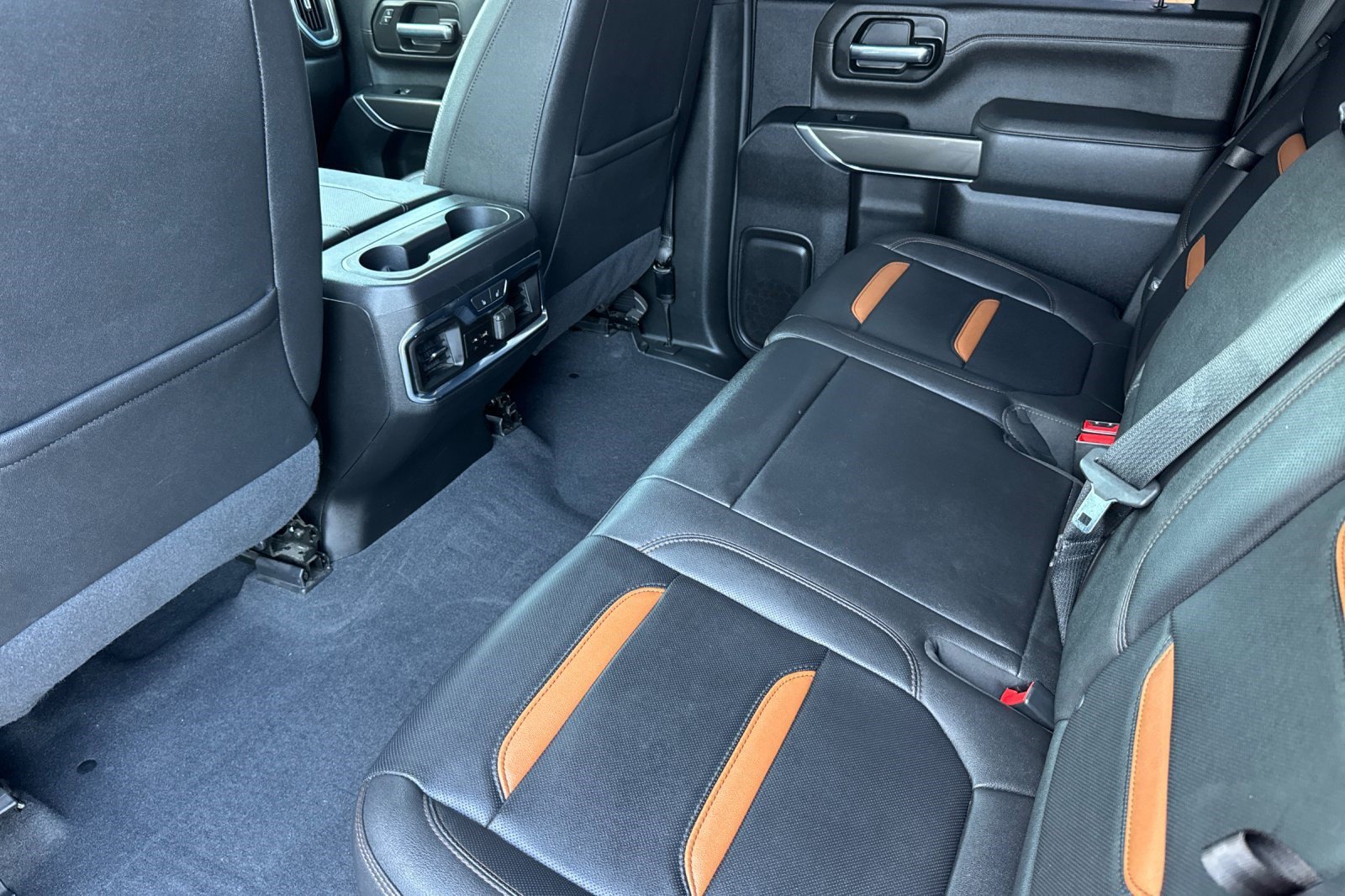 Used 2023 GMC Sierra 2500 AT4 AWD/4WD image 24