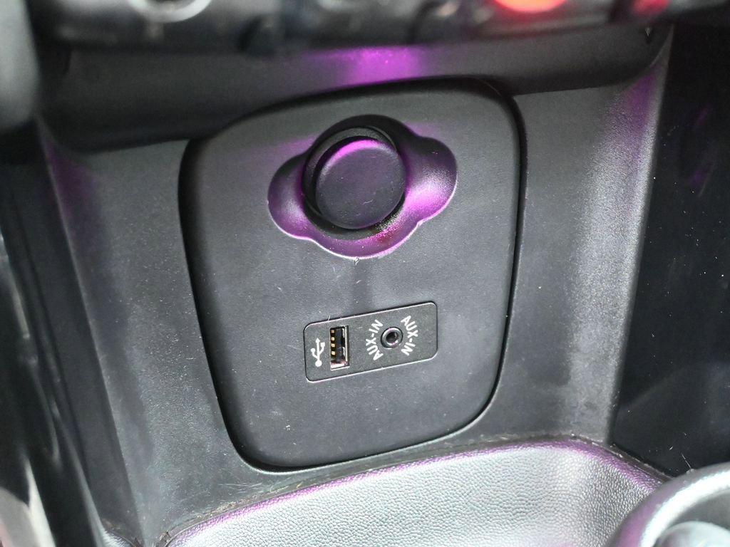 Used 2015 MINI Cooper S image 19