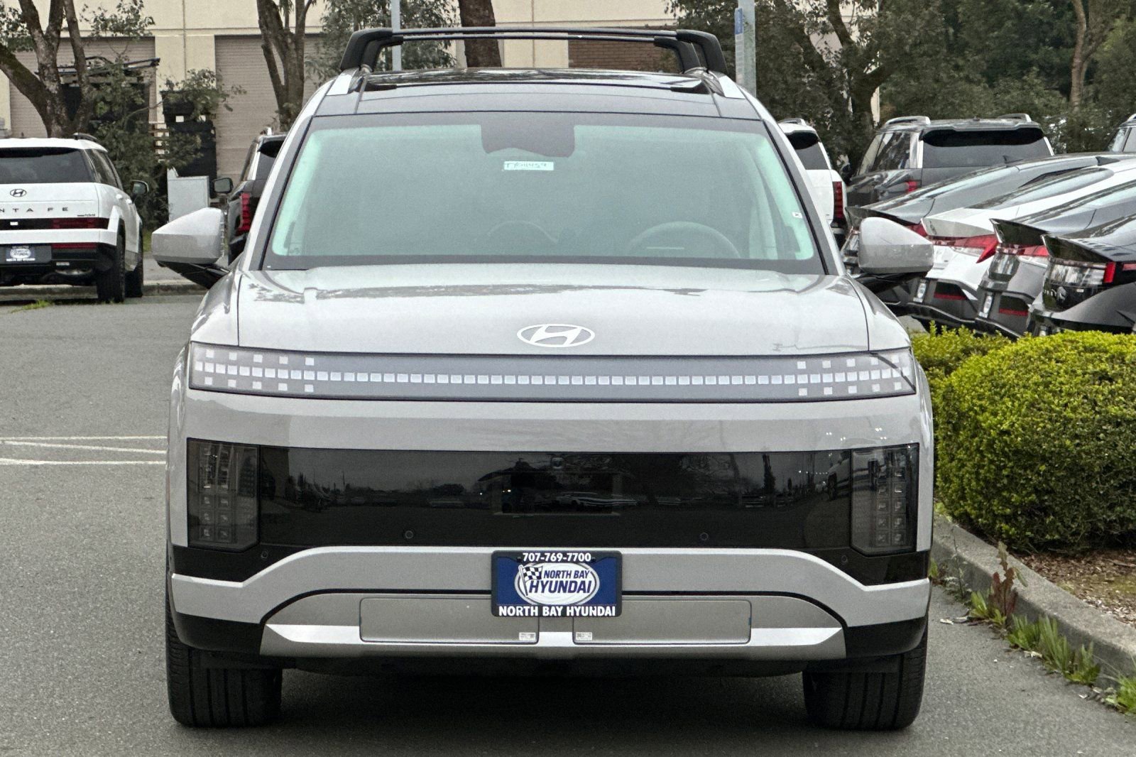 New 2026 Hyundai Ioniq 9 Limited w/ Tow & Go Package AWD/4WD image 9
