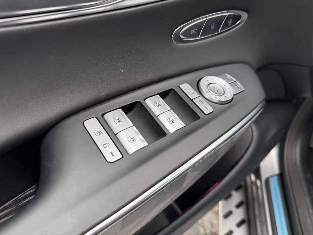 Certified 2024 Genesis GV70 3.5T Sport w/ Sport Advanced Package image 15