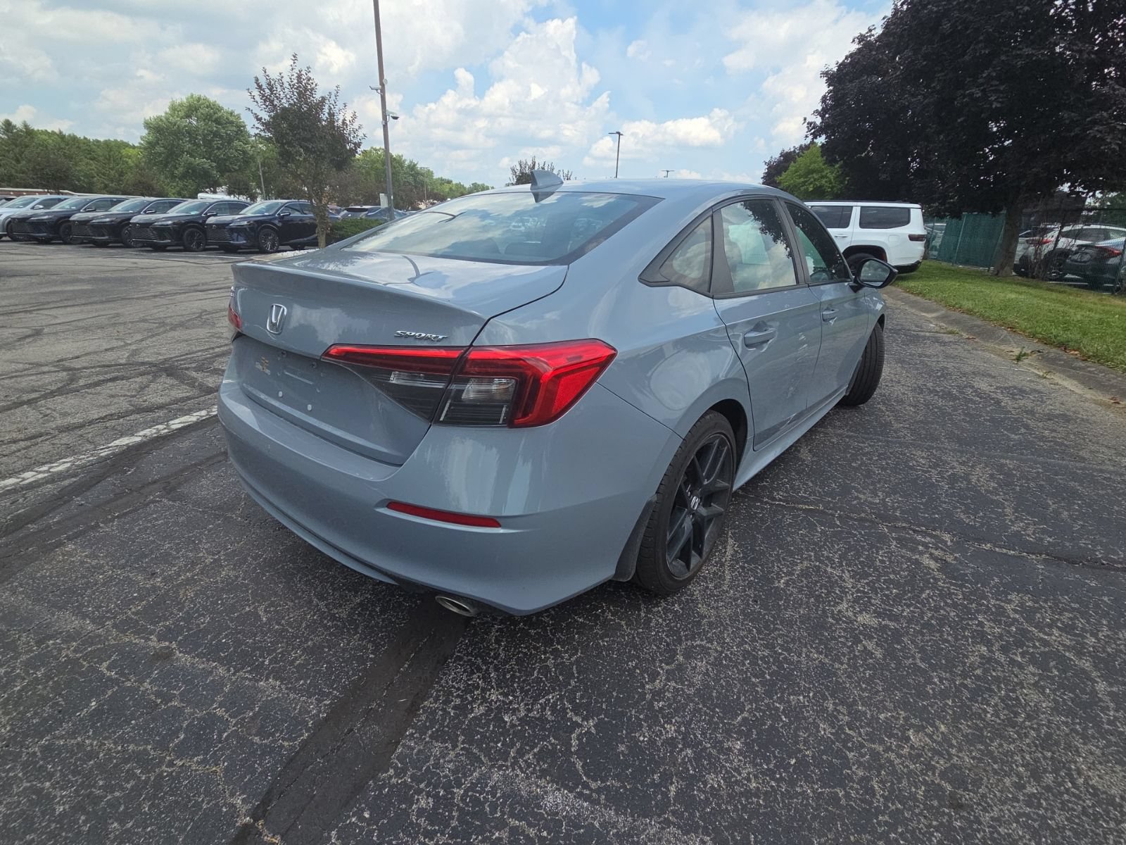 Used 2024 Honda Civic Sport image 4