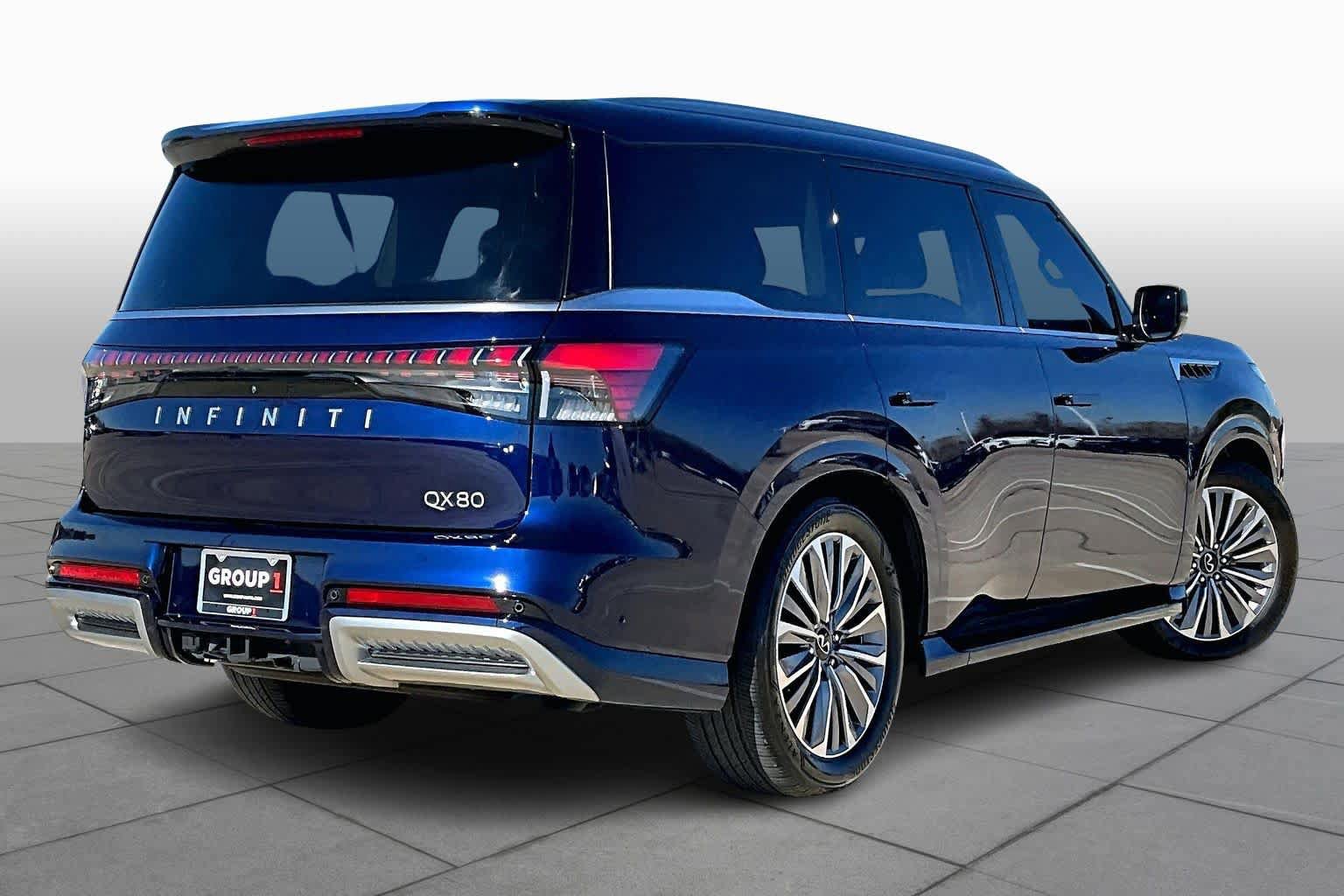 Used 2025 INFINITI QX80 Luxe RWD image 12