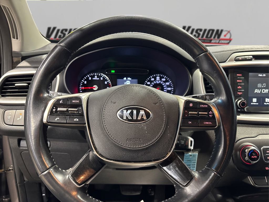 Used 2019 Kia Sorento LX w/ LX Convenience Package image 23