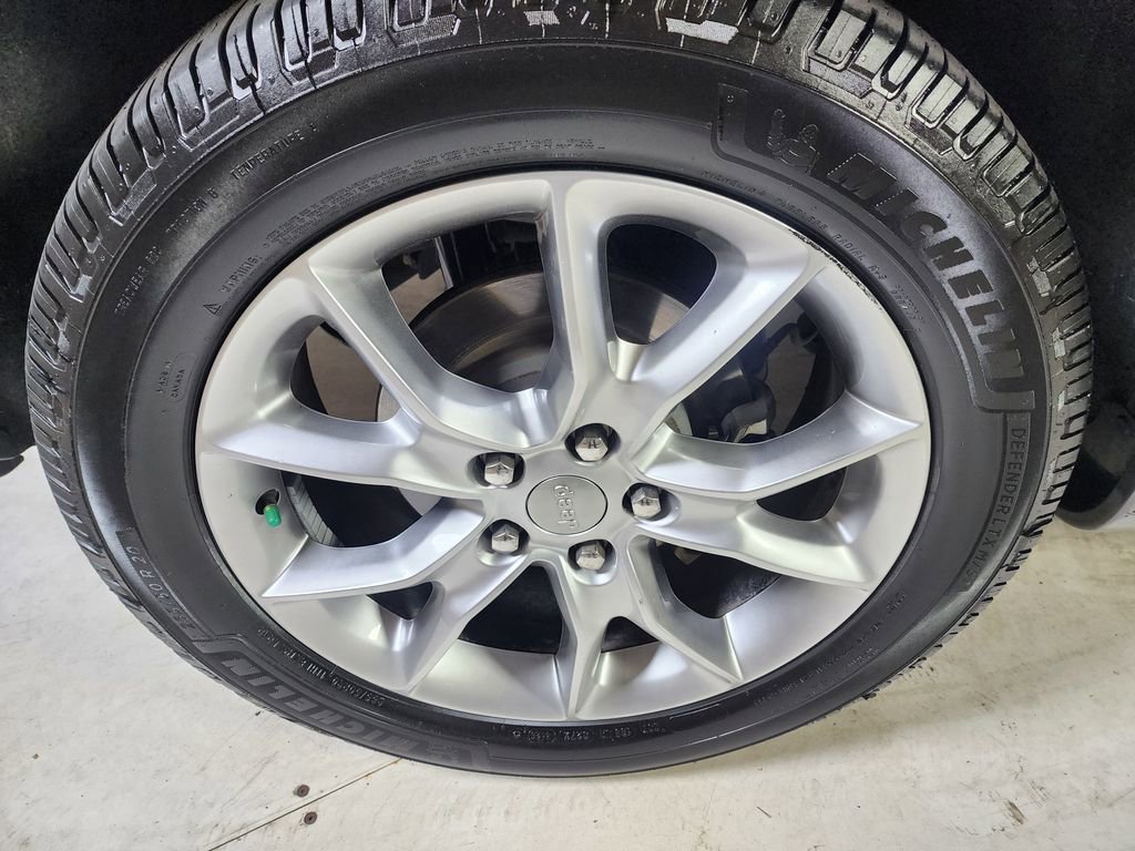 Used 2015 Jeep Grand Cherokee Summit w/ Platinum Series Group image 9