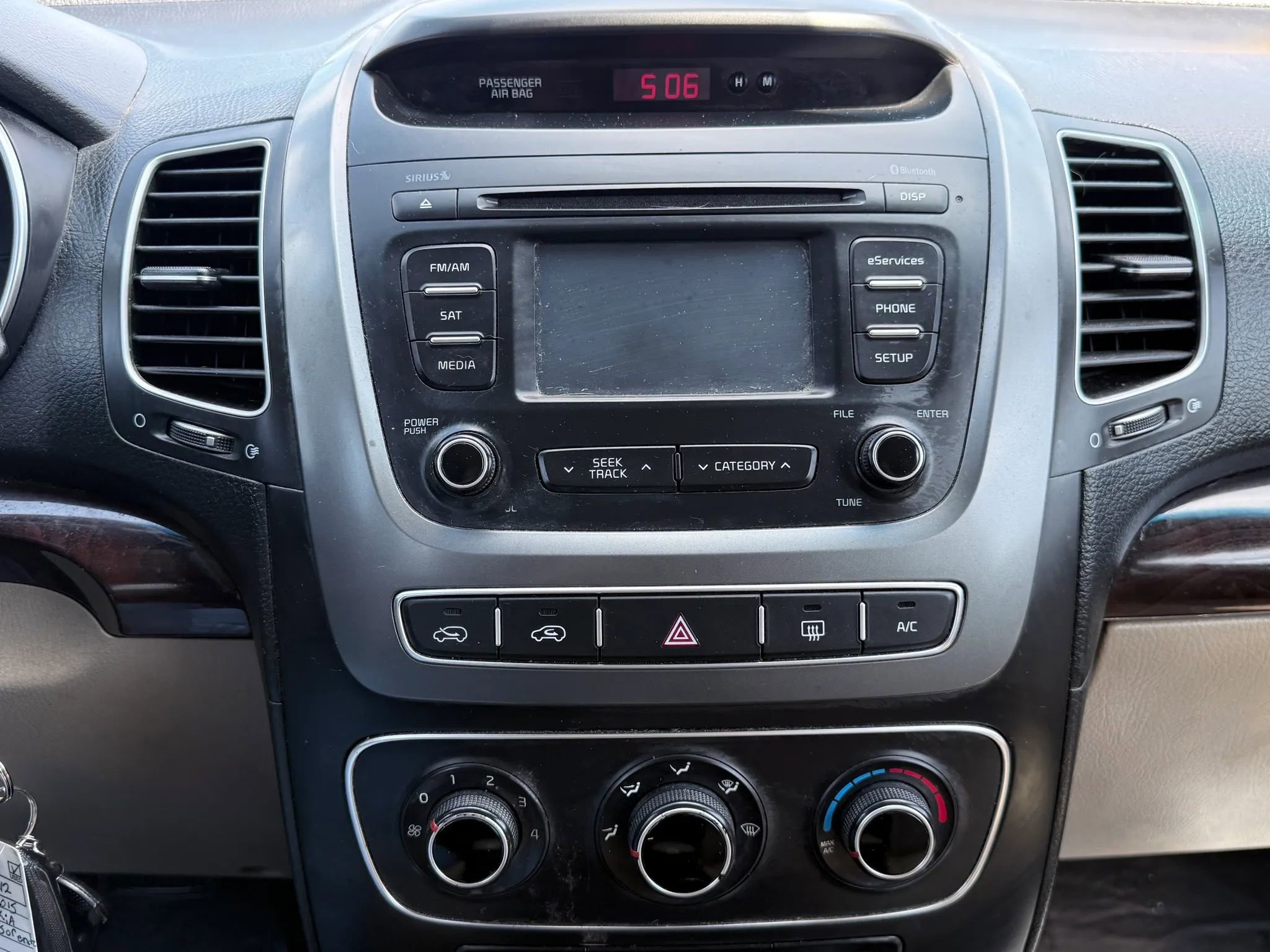 Used 2015 Kia Sorento LX image 26