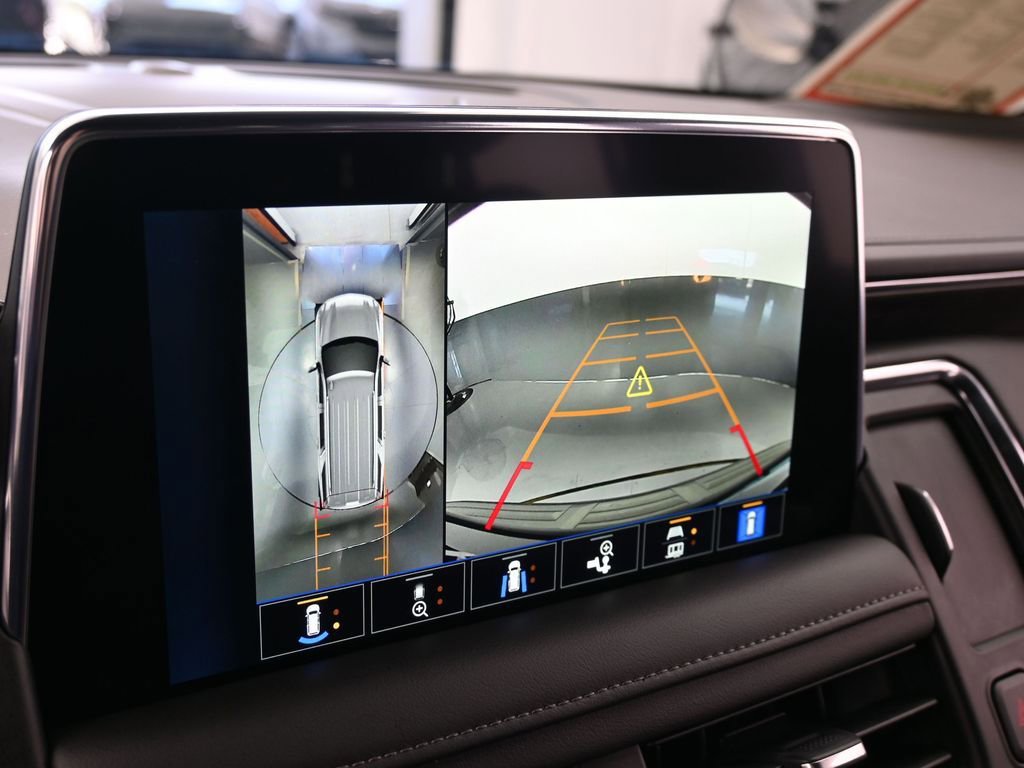 Used 2023 Chevrolet Tahoe Z71 w/ Luxury Package image 23