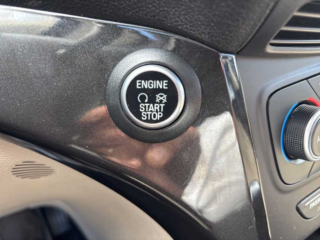 Used 2019 Ford Escape Titanium AWD/4WD image 28