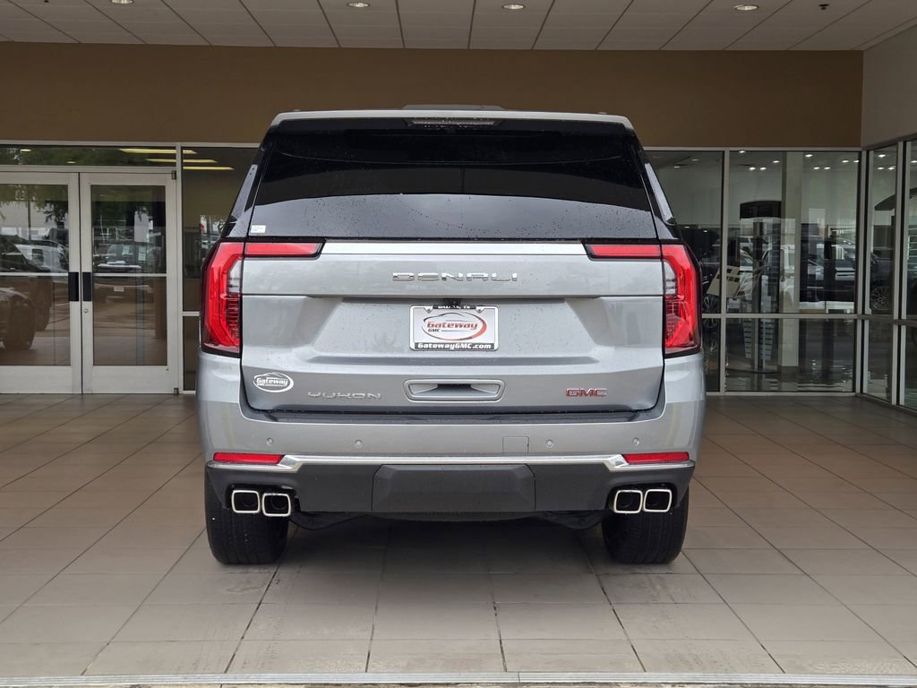 Used 2026 GMC Yukon Denali w/ Sun & Power Step Package AWD/4WD image 6