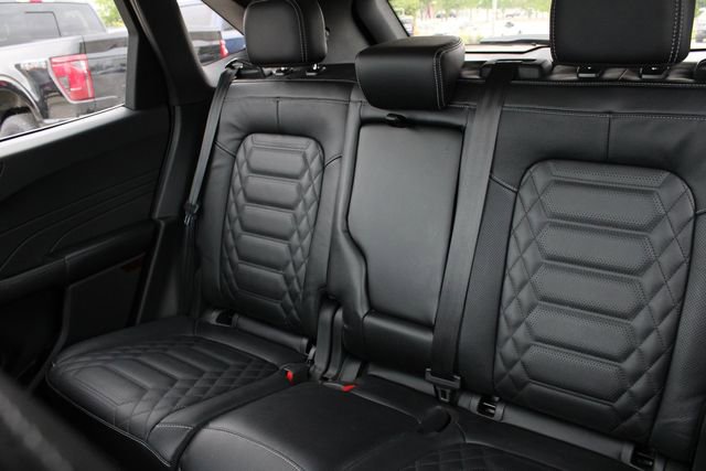 Used 2023 Ford Escape SE w/ PHEV Premium Package FWD image 22