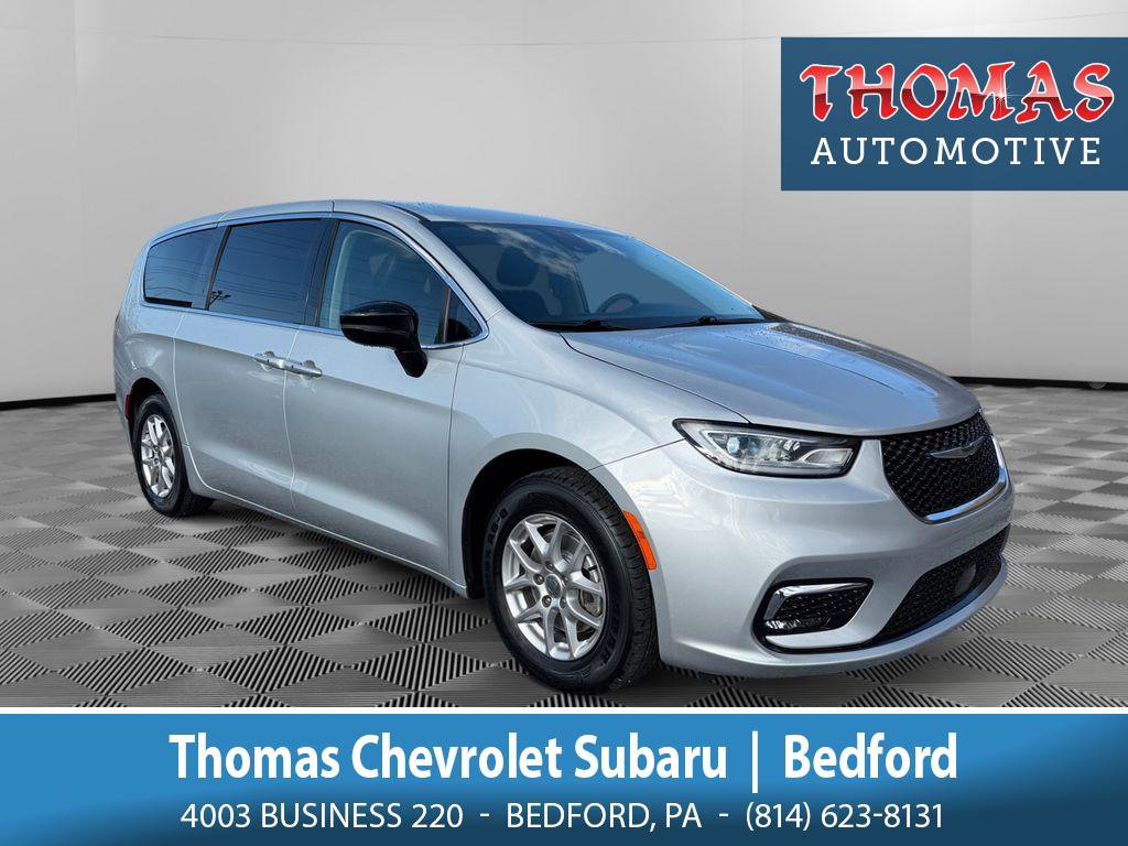 Used 2024 Chrysler Pacifica Touring-L