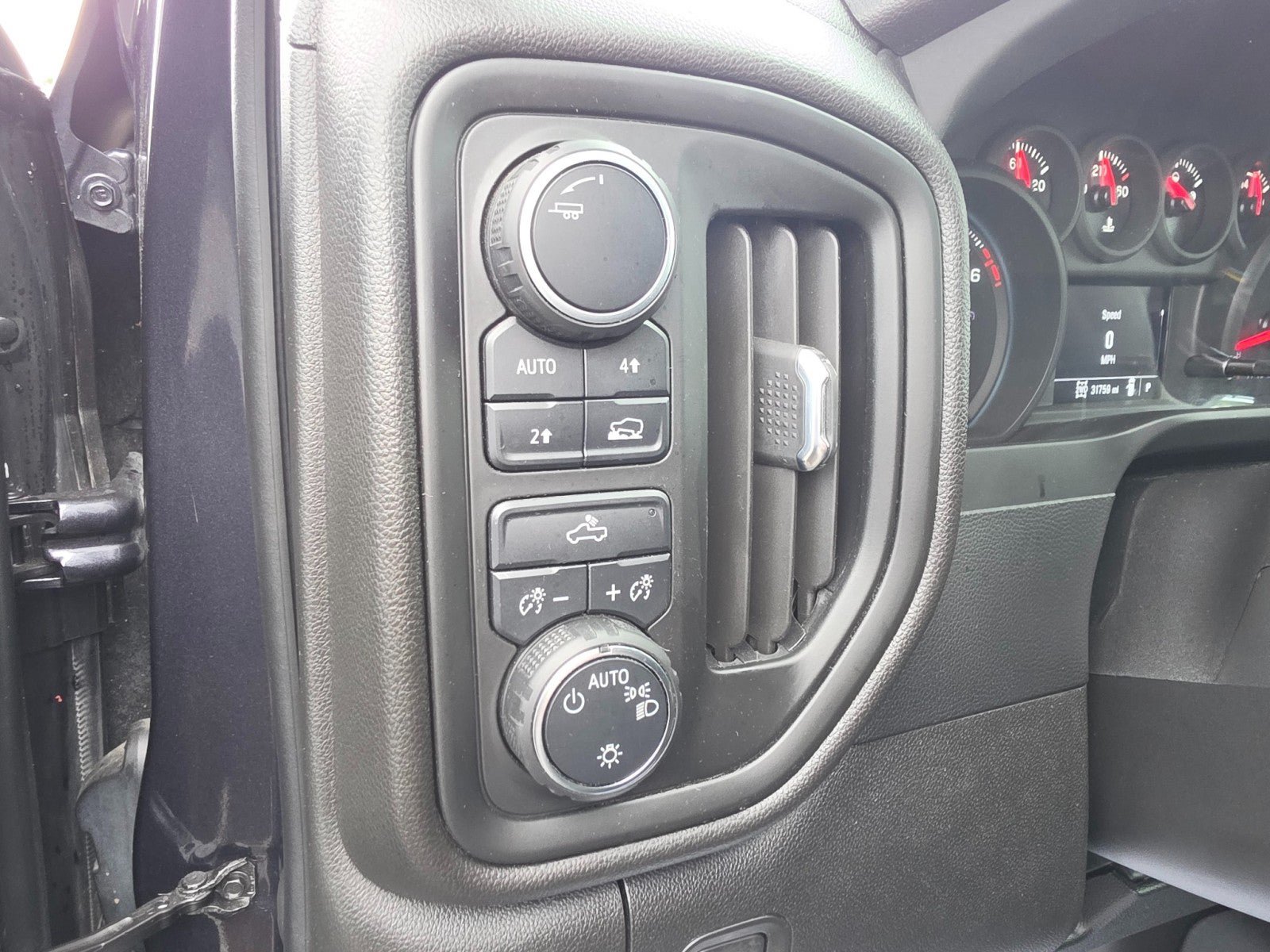 Used 2022 Chevrolet Silverado 1500 W/T w/ WT Value Package AWD/4WD image 30