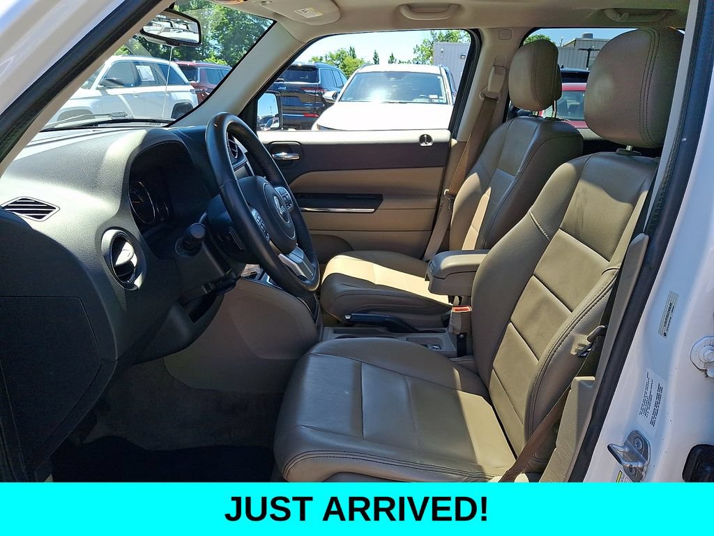 Used 2014 Jeep Patriot Limited w/ Sun/Sound Group AWD/4WD image 13