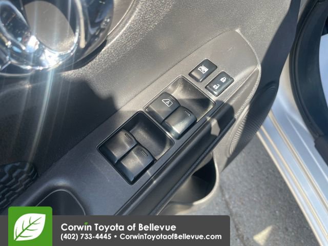 Used 2014 Nissan Versa Note SV w/ SL Package FWD image 19