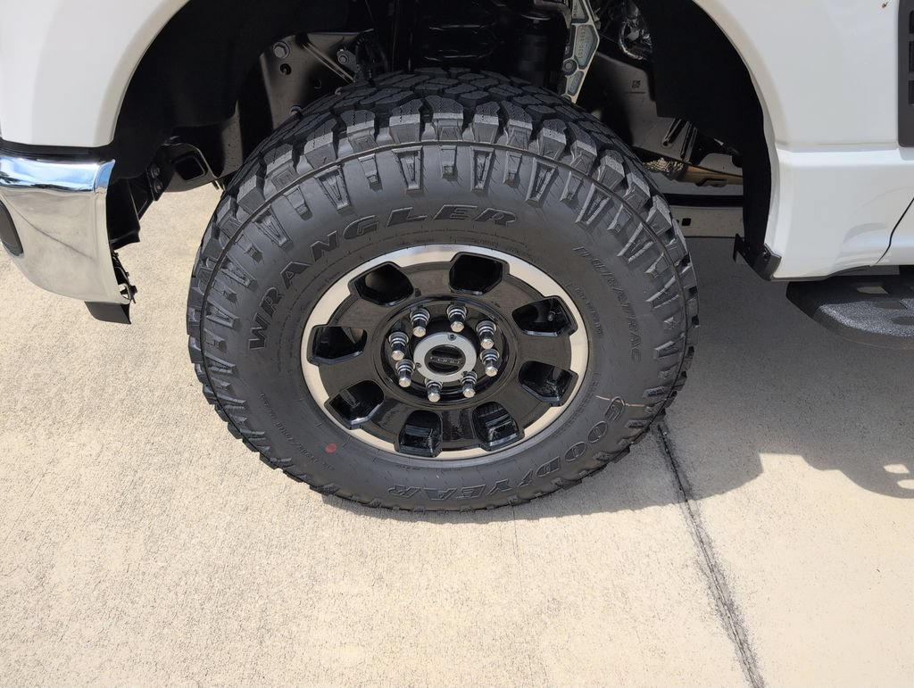 New 2026 Ford F250 Lariat w/ Tremor Off-Road Package AWD/4WD image 18